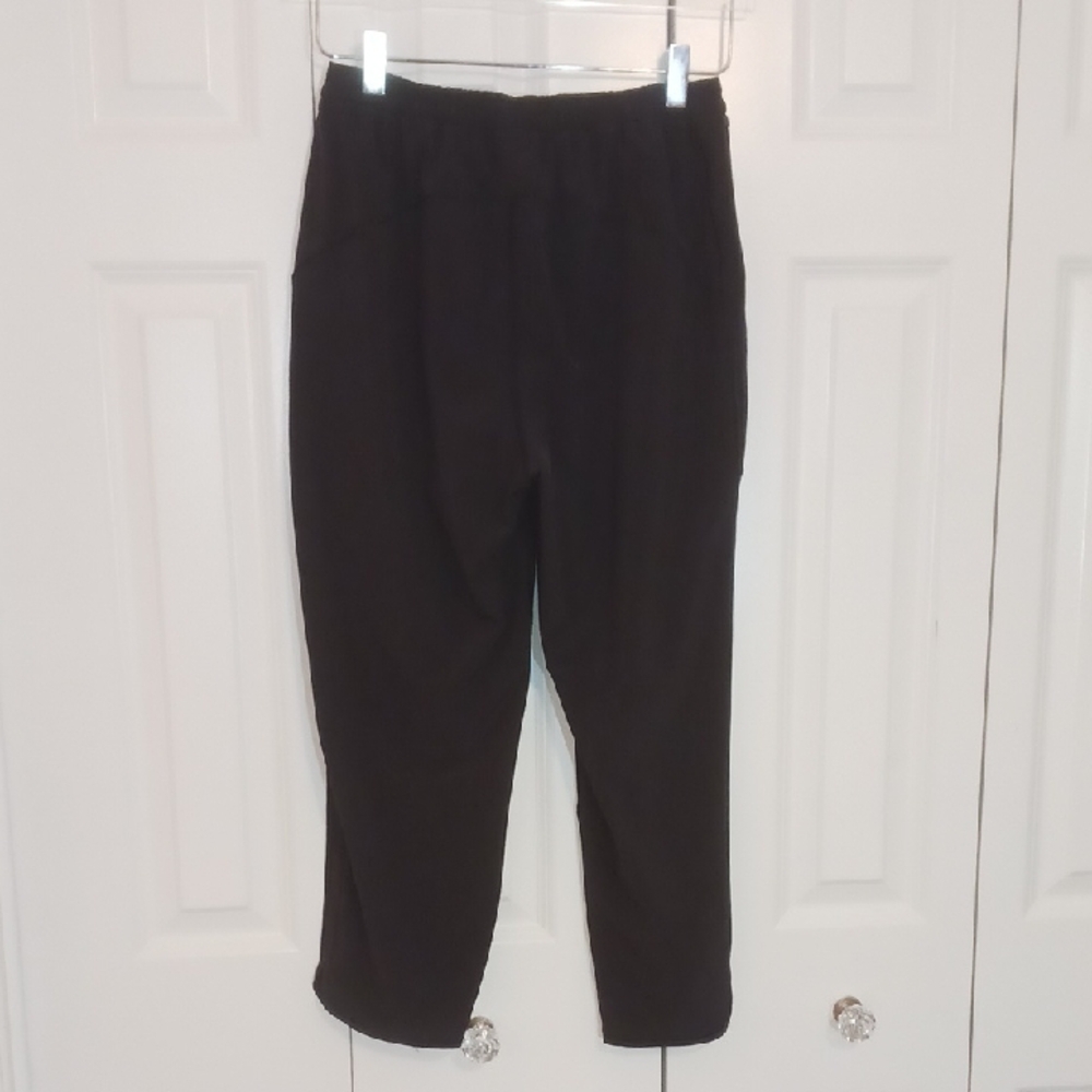 lululemon athletica Black Straight Leg cropped Pants - Picture 7 of 7